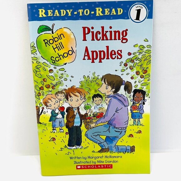Other - Picking Apples (Robin Hill School) - Paperback By McNamara, Margaret - NEW